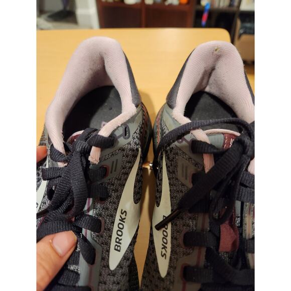 Brooks Adrenaline GTS 22 Running Shoes - Women’s Size‎ 7, Gray Purple Accents - Picture 8 of 8